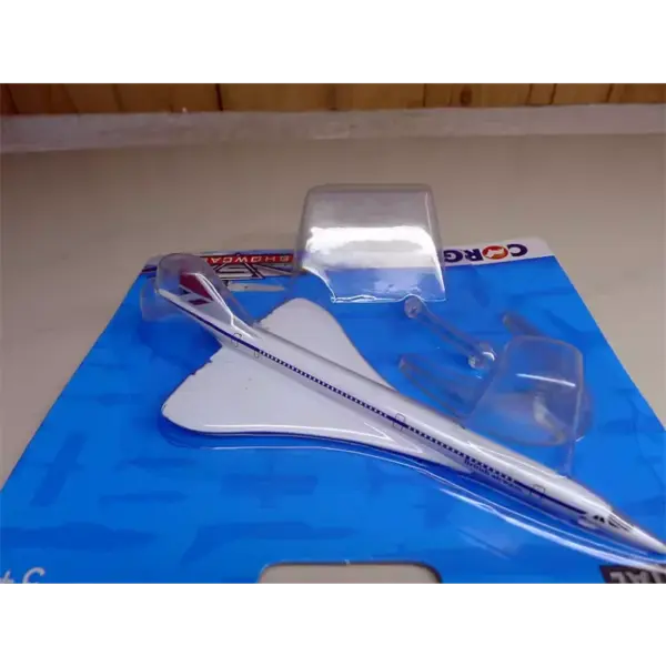 Corgi 1:100 Scale Diecast Concorde Model - Image 2