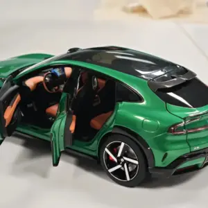 Xiaomi YU7 Jewel Green Titanium Alloy SUV Model 1:18 Scale 800V Medium Large Pure Electric Officially Licensed Collector's Toy 29 S78e2722c384442ed9abb3814bb65cecde