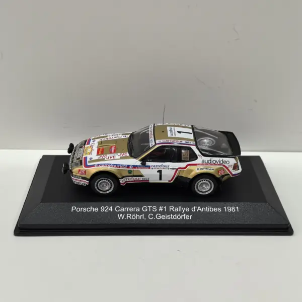Diecast 1:43 Scale Porsche 924 Carrera GTS Model - Image 2
