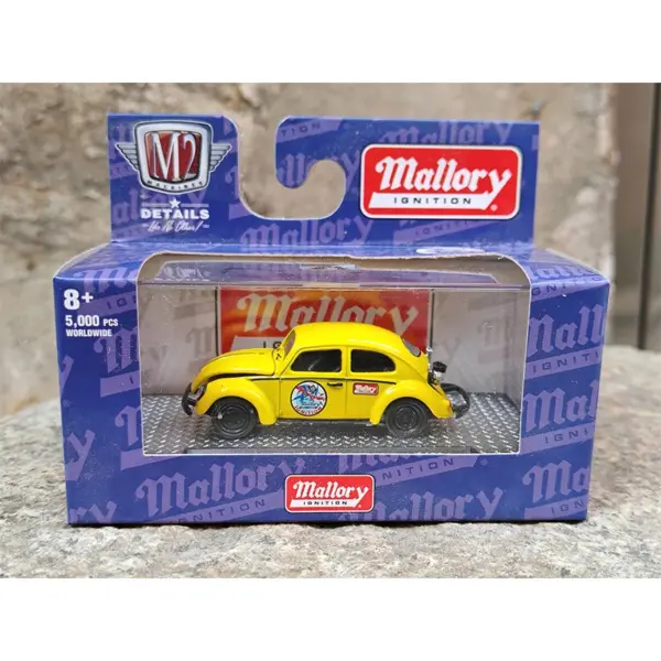 M2 1:64 Willis Beetle Van Diecast Model - Image 16