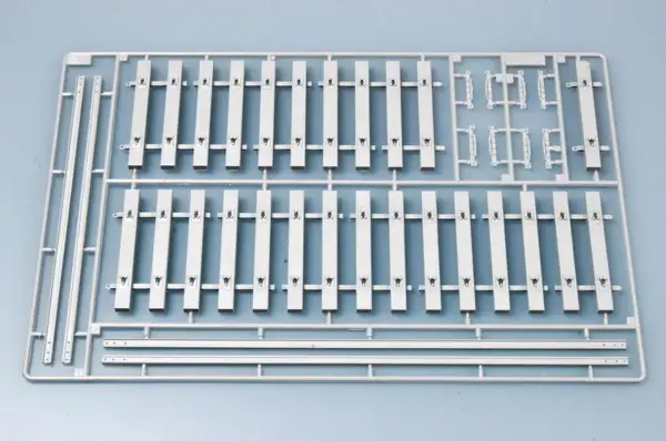 German Railway Track Set 1:35 Scale Collectible Model - Image 4
