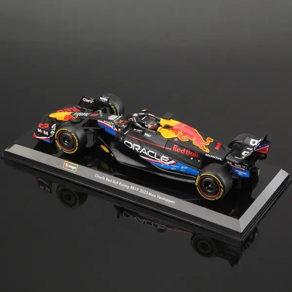 Bburago 1/24 Scale RB19 F1 Model Car - Image 5