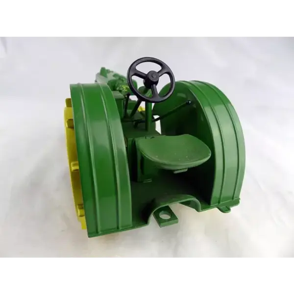 John Deere 1:16 Scale Diecast Tractor Model - Image 4