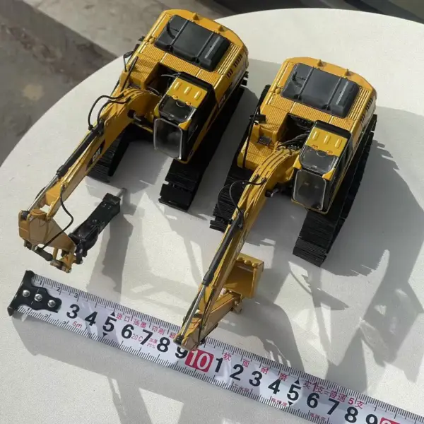 1/50 Scale Caterpillar CAT 320D L Alloy Model - Image 4