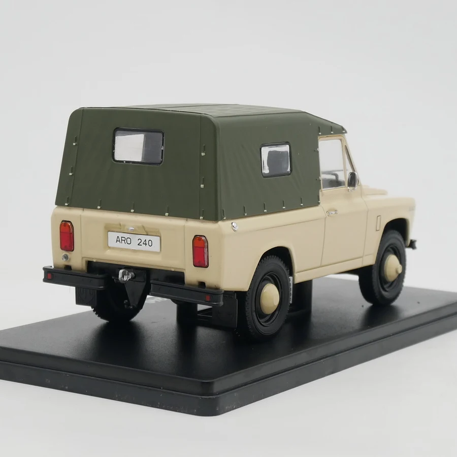 Diecast Ixo ARO 240 1978 Model Car 1:24 3 Diecast Ixo ARO 240 1978 Model Car 1:24 - Image 3