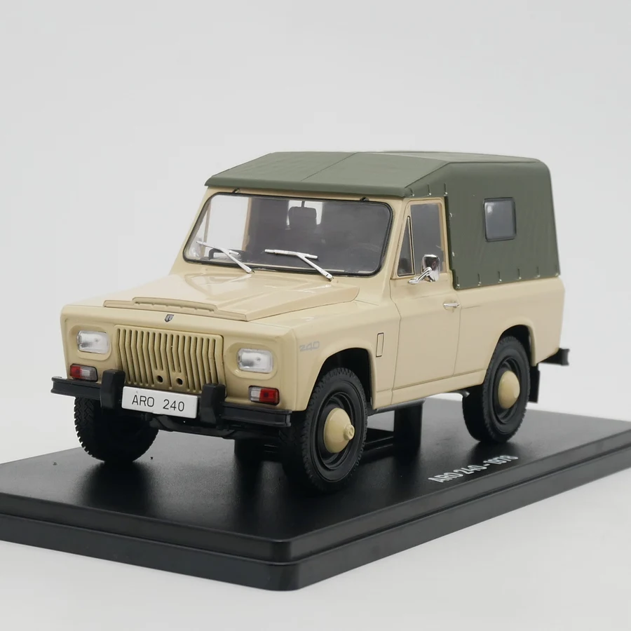 Diecast Ixo ARO 240 1978 Model Car 1:24 6 Diecast Ixo ARO 240 1978 Model Car 1:24 - Image 6