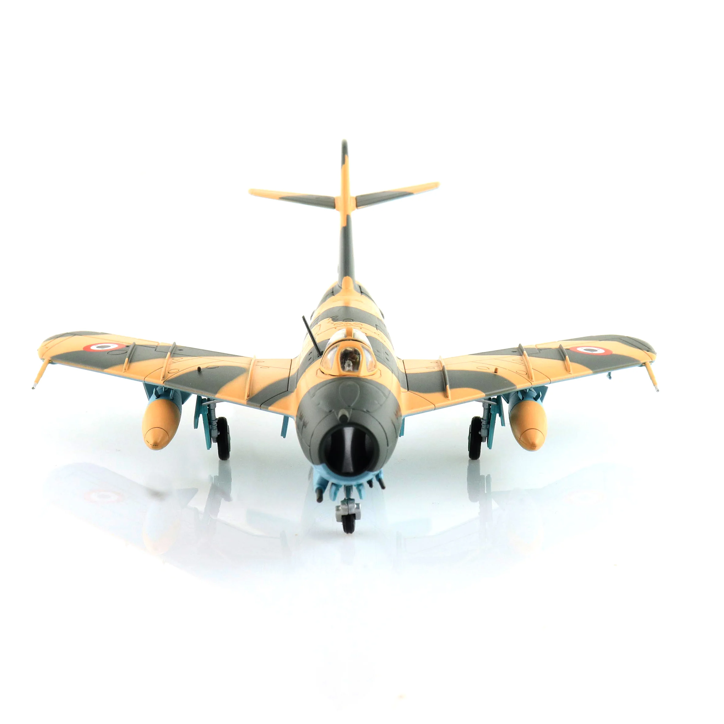 1/72 MiG-17F Syrian Air Force Fighter Model 3 1/72 MiG-17F Syrian Air Force Fighter Model - Image 3