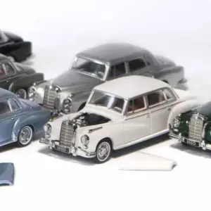 GFCC 1:64 Miniature 1959 Chrysler 300D Set 9 S82a1625ba28446a3b6f5dd5f8e11f55e8