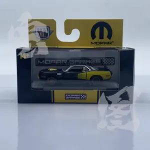 1971 Plymouth HEMI Cuda 1:64 Diecast Model 11 S83a7cd0c0d434dd8b3df0a9e0808f8f4O