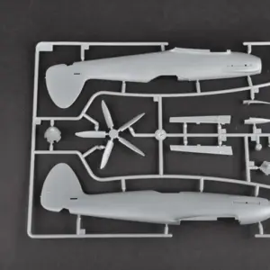 1/48 Scale WWII Royal Navy Spiteful F Mk 14 Model Kit 18 S83bd80dda37e46b5801bde870782e9f6p