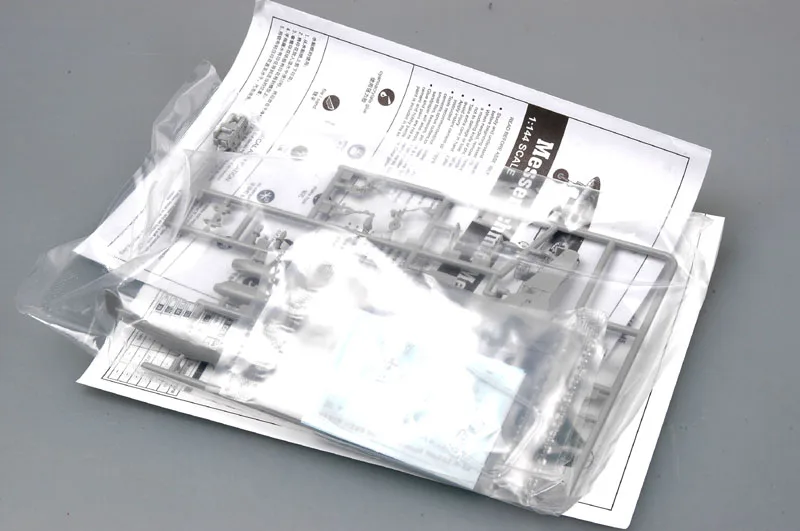 1/144 German Me262 A-2a Bomber Aircraft Model Kit 4 1/144 German Me262 A-2a Bomber Aircraft Model Kit - Image 4