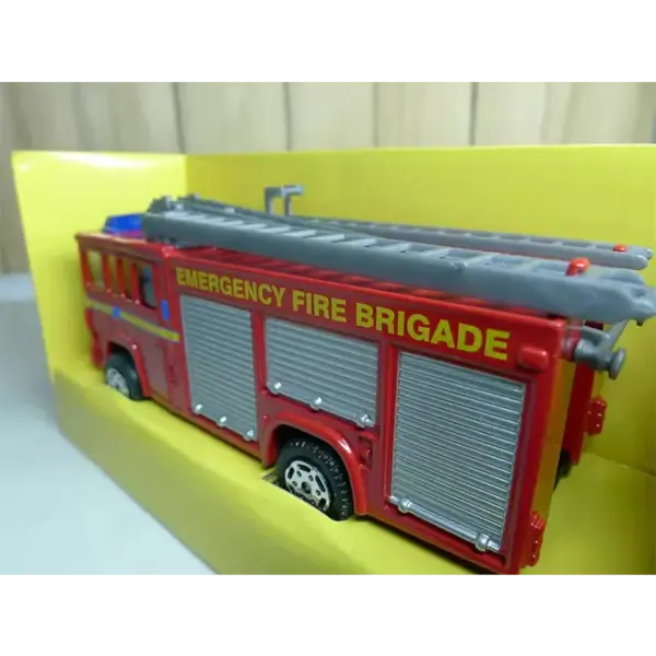 Corgi 1:36 Scale Diecast Fire Engine Model - Image 4