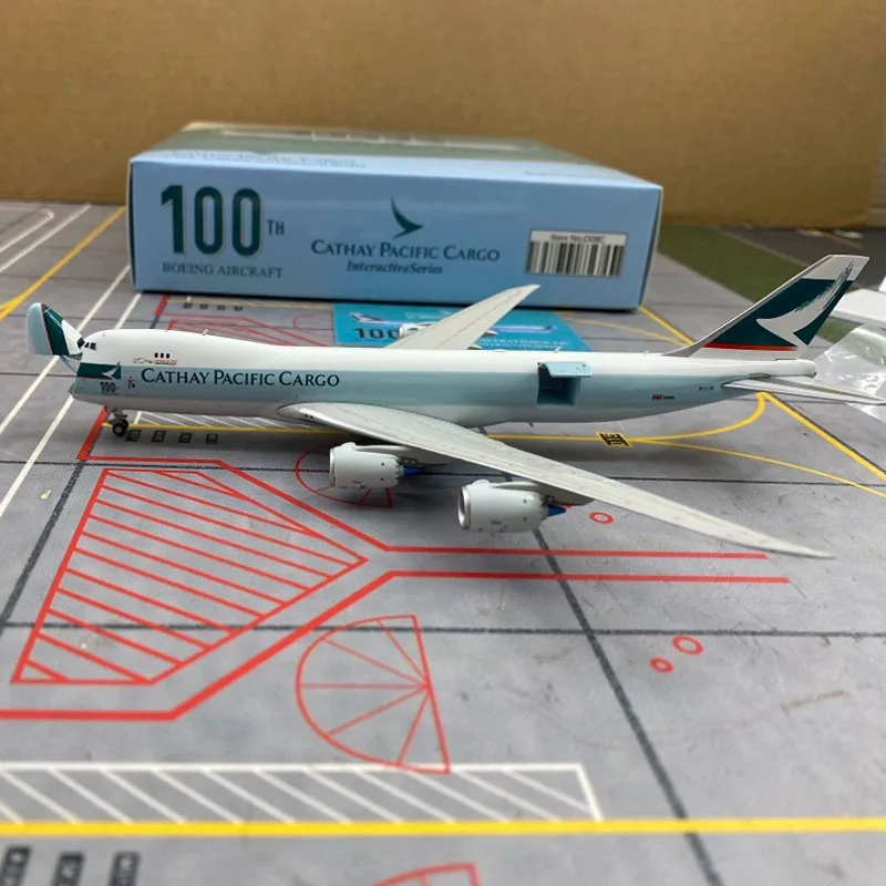 1:400 B747-8F Cathay Pacific Aircraft Model 6 1:400 B747-8F Cathay Pacific Aircraft Model - Image 6