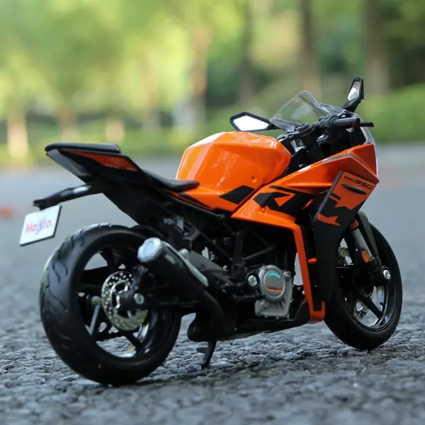 Maisto 1:12 KTM RC 390 Motorcycle Model - Image 4