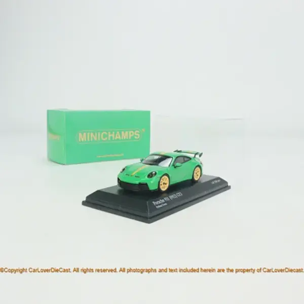Minichamps 1:64 Porsche 911(992) GT3 RS Diecast Model - Image 14