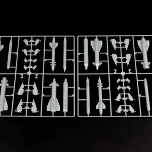 Trumpeter 1/32 Su-25 Frogfoot Attack Aircraft Kit 46 S8723e67a2e5e400b95f2934658b229ffb