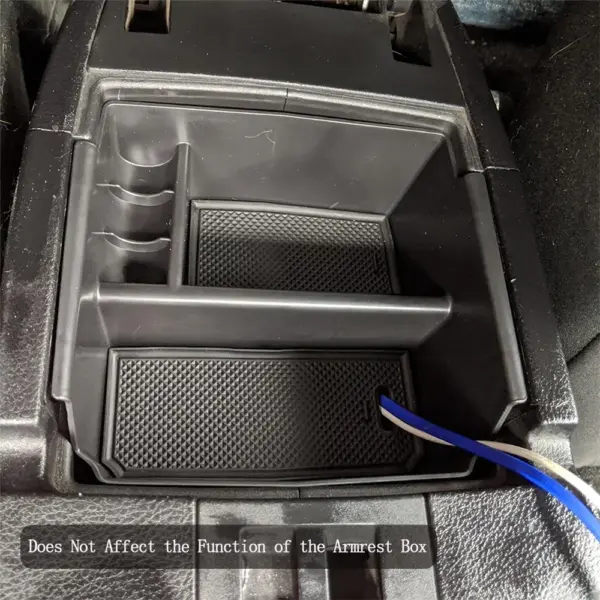 Jeep Wrangler JK Armrest Storage Organizer - Image 3