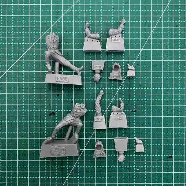 1/35 Scale Resin Military Figure Kit Unassembled - Image 2
