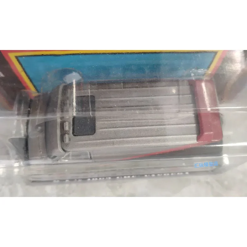 MASSDI 1983 GMC Vandura 1:64 Scale Model 3 MASSDI 1983 GMC Vandura 1:64 Scale Model - Image 3