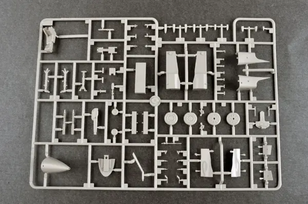 1/48 PLAAF J-10C Vigorous Dragon Fighter Model Kit - Image 10