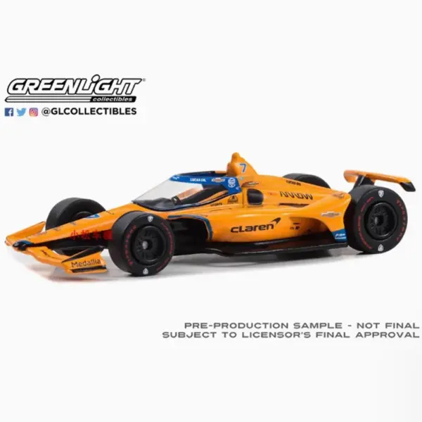1:64 Scale NTT #7 Alexander Rossi Model Car - Image 3