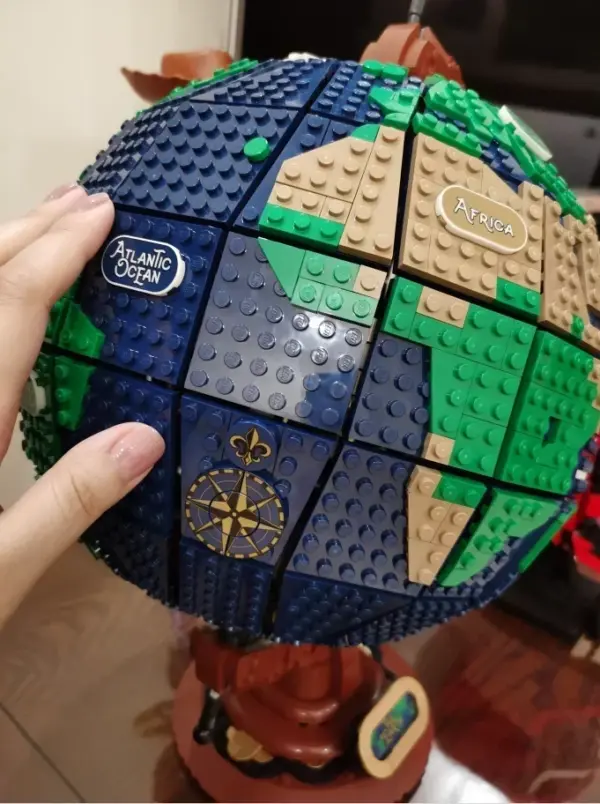 Educational Earth Globe Building Blocks Set - Image 4