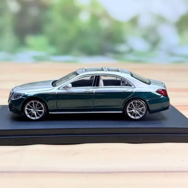 1:64 Scale S-Class W222 S450 Diecast Model - Image 5