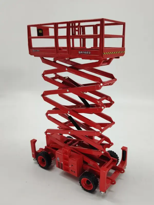 1:30 LGMG 1623 Off-road Scissor Lift Replica - Image 4