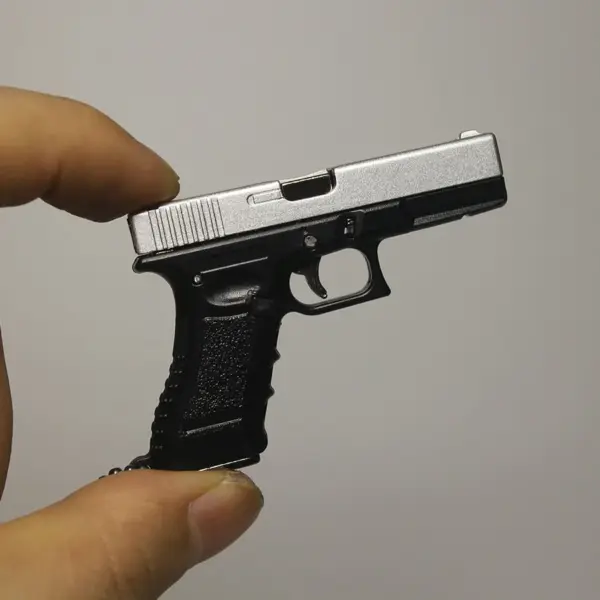 G17 Pistol Keychain Metal Model with Slide Lock - Image 2