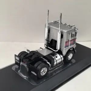 S8bab6a27d09d40bca2e702d8d2236fdbu