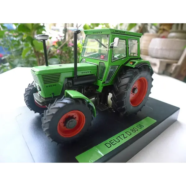 Diecast 1:32 Deutz D 80 06 Tractor Model - Image 2