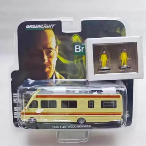 Diecast 1:64 Fleetwood Bounder RV Model - Image 2