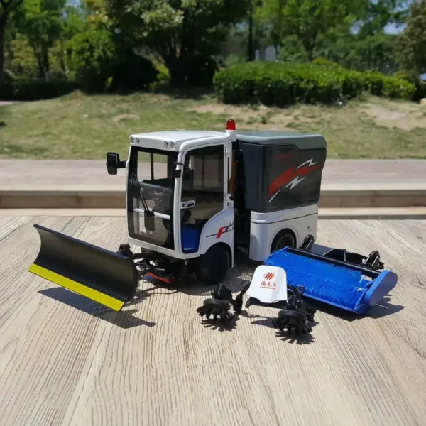Diecast FLMSD18 Road Sweeper Model Collection - Image 9
