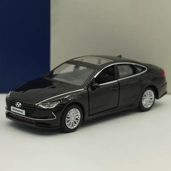 1:38 Scale SONATA Ten Generation Alloy Car Model - Image 5