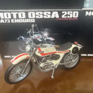 1:12 Scale Moto OSSA 250 A73 Motorcycle Model