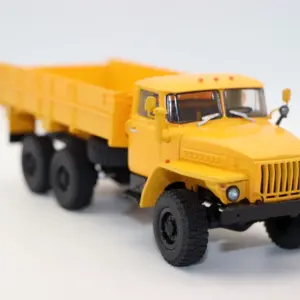 1/43 URAL 43202 Flatbed Truck Diecast Model for Collection 7 S9213b3f110b644f9b9920773a2ed6dbem