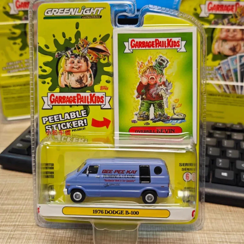 1976 Dodge B-100 Van 1:64 Model Car 4 1976 Dodge B-100 Van 1:64 Model Car - Image 4