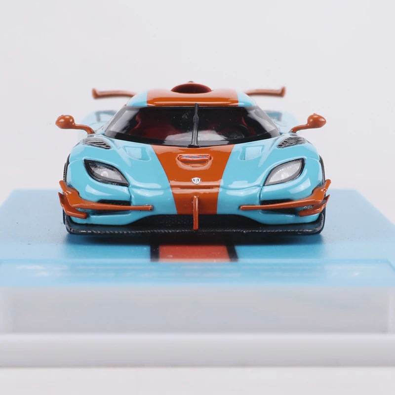 Limited Edition MJ 1:64 Gulf Diecast Car 5 Limited Edition MJ 1:64 Gulf Diecast Car - Image 5