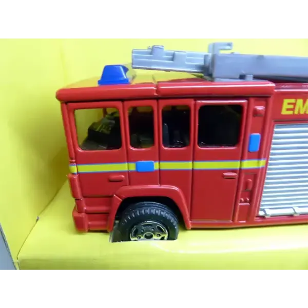 Corgi 1:36 Scale Diecast Fire Engine Model - Image 5