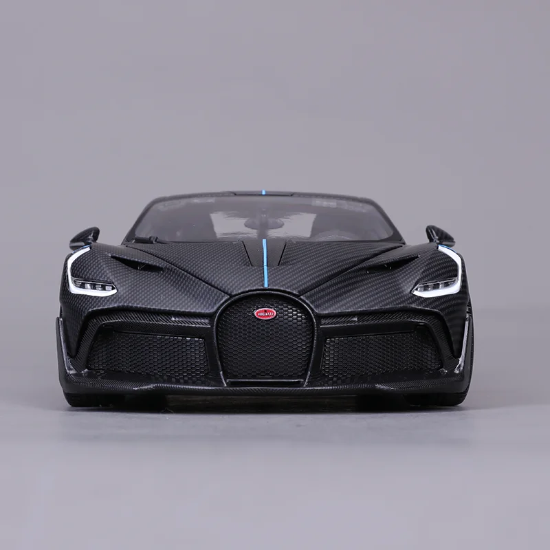 50th Anniversary Carbon Fiber Bugatti Divo Model 2 50th Anniversary Carbon Fiber Bugatti Divo Model - Image 2