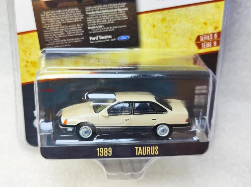 Greenlight 1:64 Taurus 1989 Vintage Diecast Model 5 Greenlight 1:64 Taurus 1989 Vintage Diecast Model - Image 5