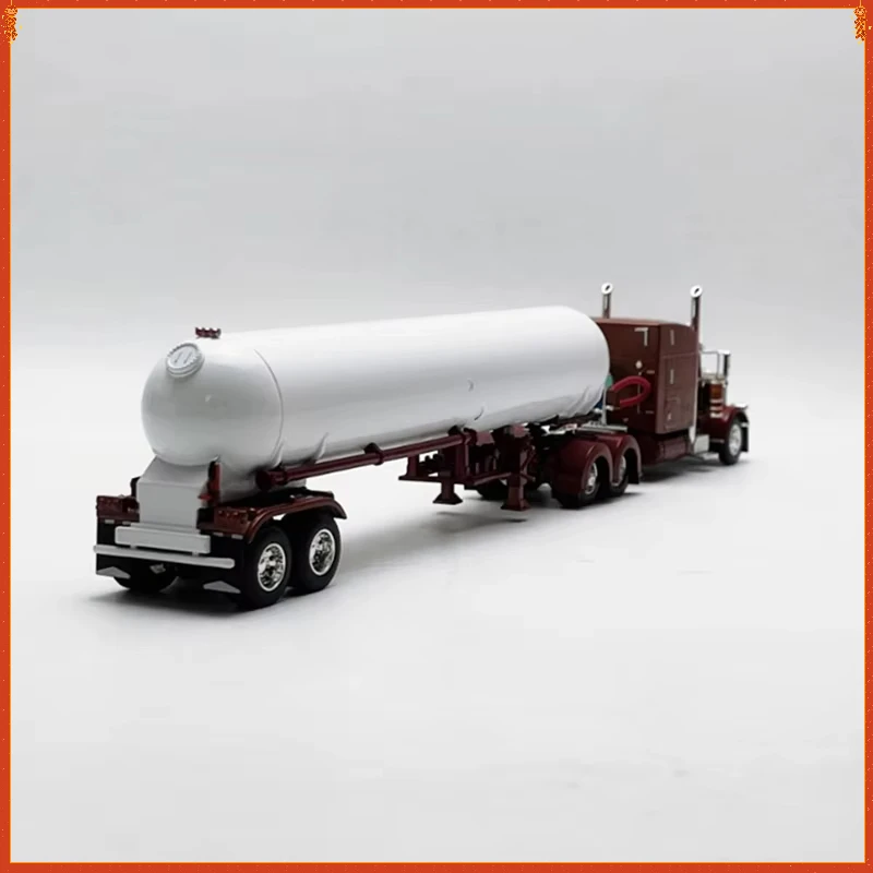 1/64 Peterbilt 389 Liquid Propane Tank Truck 4 1/64 Peterbilt 389 Liquid Propane Tank Truck - Image 4