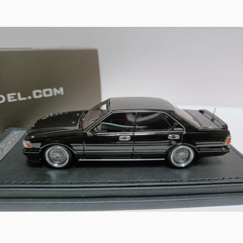 1:43 Nissan Cedric Y32 GranTurismo Ultima Diecast Model 2 1:43 Nissan Cedric Y32 GranTurismo Ultima Diecast Model - Image 2