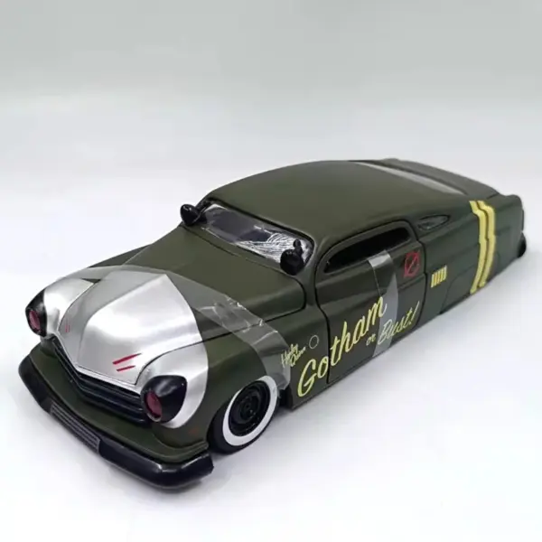 1951 Mercury Model Car with Doll 1:24 Scale - Image 2