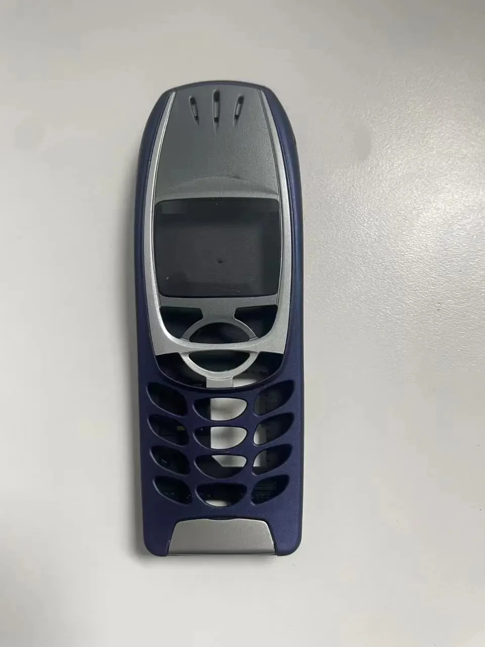 Nokia 6310i Battery Cover Replacement 10 Nokia 6310i Battery Cover Replacement - Image 10