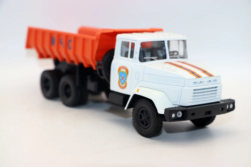 Autogrand 1:43 KrAZ 6510 Diecast Truck Model 2 Autogrand 1:43 KrAZ 6510 Diecast Truck Model - Image 2