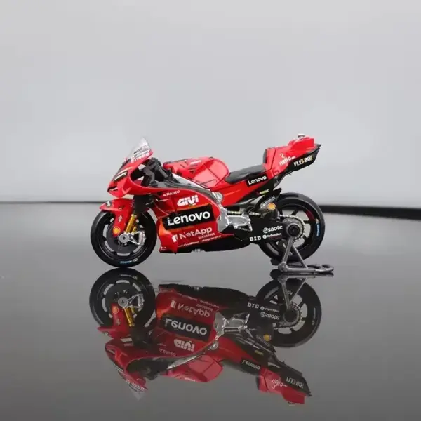 Maisto 1:18 Red Bull KTM Moto GP Miniature Model - Image 16