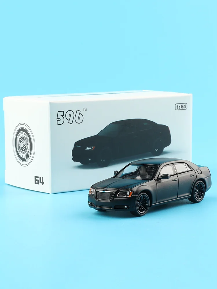 596 Model 1:64 Chrysler 300c Alloy Diecast Car 8 596 Model 1:64 Chrysler 300c Alloy Diecast Car - Image 8