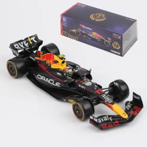 Bburago 1:24 Mercedes-AMG F1 W14 Model 28 S9db9b77b5cc34cb390ad91bb6c9cbcfaT 4