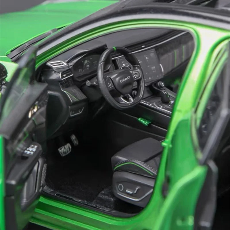 Bburago 1:18 Lynk & Co 05 Alloy Model Car 5 Bburago 1:18 Lynk & Co 05 Alloy Model Car - Image 5